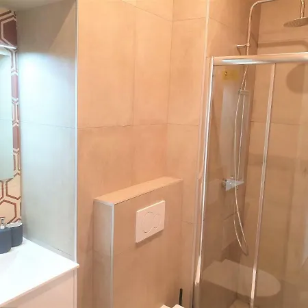 Lägenhet Centre 301